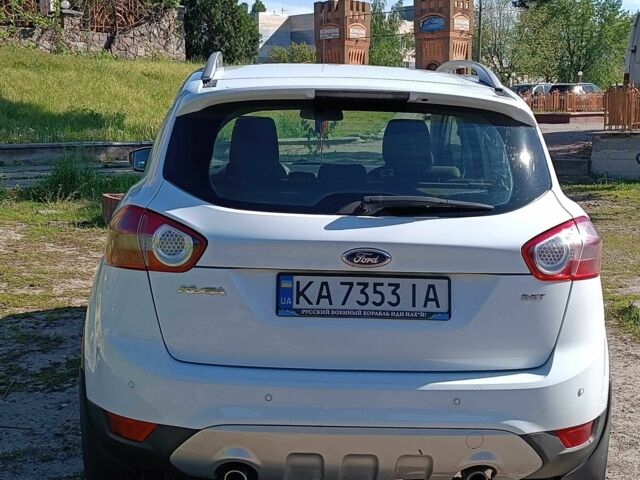 Белый Форд Куга, объемом двигателя 2.5 л и пробегом 250 тыс. км за 9500 $, фото 19 на Automoto.ua