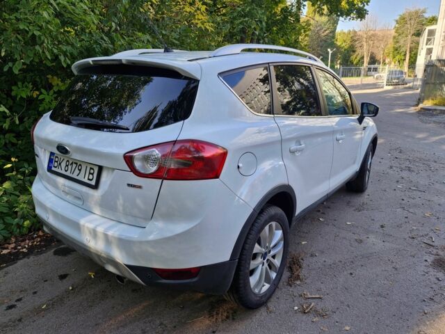 Білий Форд Куга, об'ємом двигуна 2 л та пробігом 214 тис. км за 10800 $, фото 4 на Automoto.ua