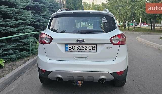 Белый Форд Куга, объемом двигателя 2.52 л и пробегом 255 тыс. км за 9500 $, фото 5 на Automoto.ua