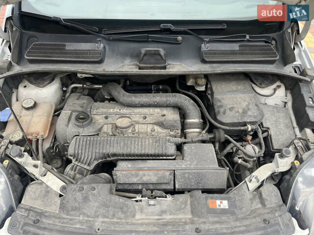 Білий Форд Куга, об'ємом двигуна 2.52 л та пробігом 137 тис. км за 11800 $, фото 20 на Automoto.ua