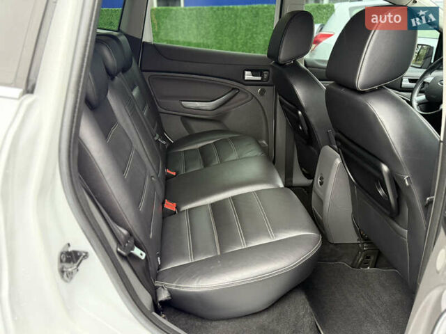 Белый Форд Куга, объемом двигателя 2.52 л и пробегом 60 тыс. км за 11900 $, фото 40 на Automoto.ua