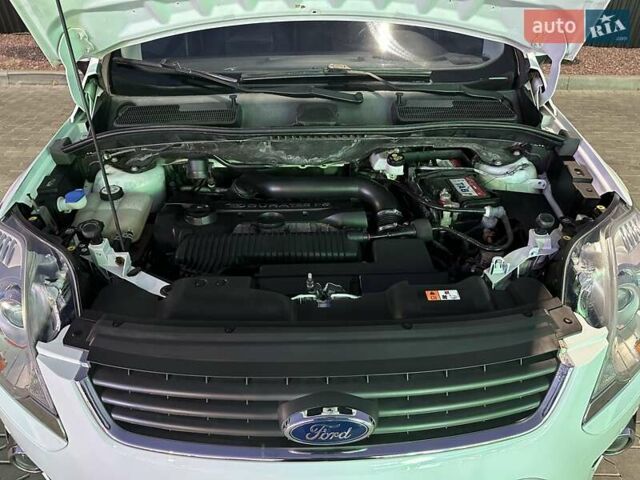 Белый Форд Куга, объемом двигателя 2.52 л и пробегом 60 тыс. км за 12200 $, фото 24 на Automoto.ua