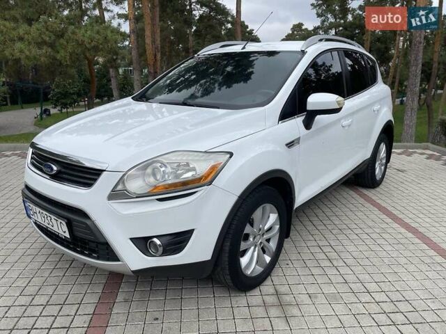 Белый Форд Куга, объемом двигателя 2 л и пробегом 225 тыс. км за 9900 $, фото 7 на Automoto.ua