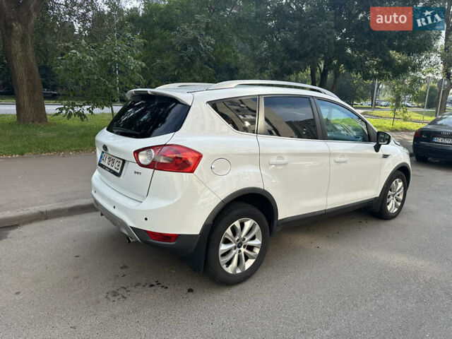 Белый Форд Куга, объемом двигателя 2.52 л и пробегом 248 тыс. км за 11200 $, фото 42 на Automoto.ua
