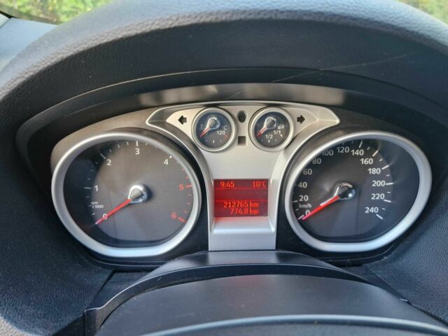 Білий Форд Куга, об'ємом двигуна 2 л та пробігом 214 тис. км за 10800 $, фото 9 на Automoto.ua