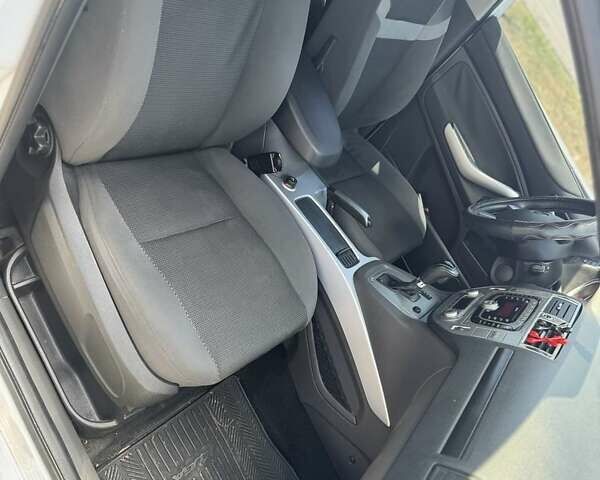 Белый Форд Куга, объемом двигателя 2.5 л и пробегом 136 тыс. км за 10500 $, фото 10 на Automoto.ua