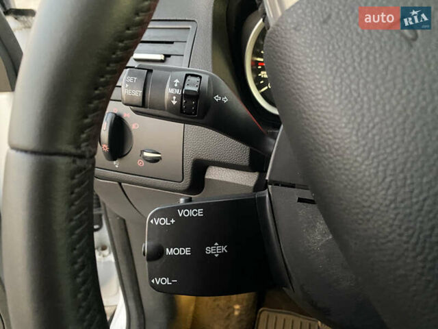 Форд Куга 2011 в Радивилове на Automoto.ua Белый Форд Куга, объемом двигателя 2 л и пробегом 257 тыс. км за 9950 $, фото 27 на Automoto.ua