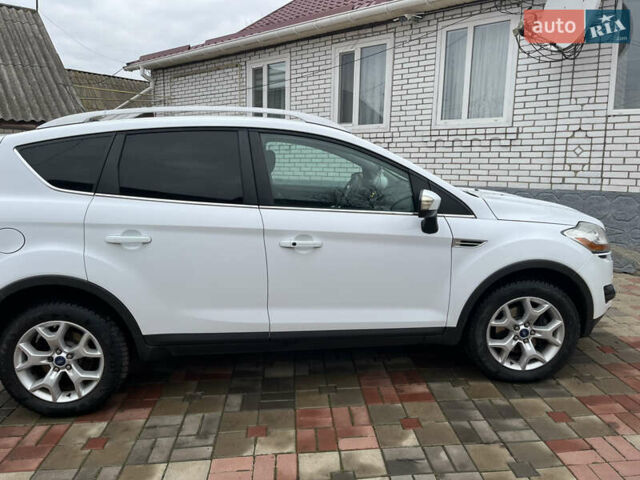 Белый Форд Куга, объемом двигателя 2 л и пробегом 233 тыс. км за 12300 $, фото 11 на Automoto.ua