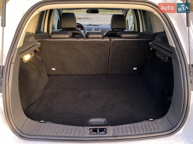 Форд Куга 2011 в Радивилове на Automoto.ua Белый Форд Куга, объемом двигателя 2 л и пробегом 257 тыс. км за 9950 $, фото 46 на Automoto.ua