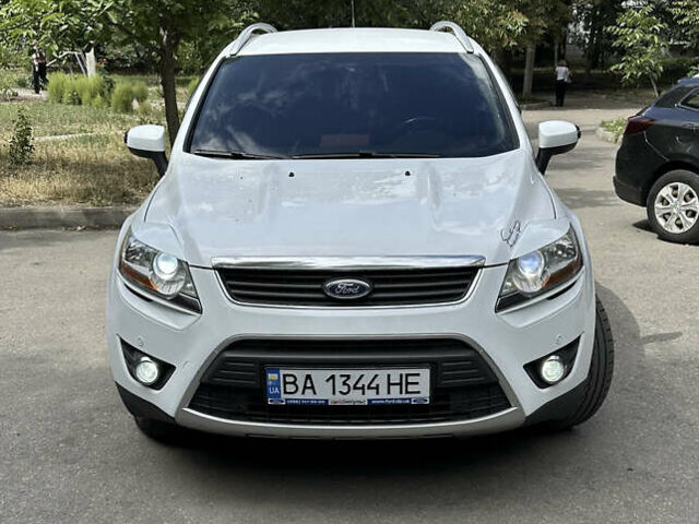 Білий Форд Куга, об'ємом двигуна 2 л та пробігом 195 тис. км за 11000 $, фото 3 на Automoto.ua
