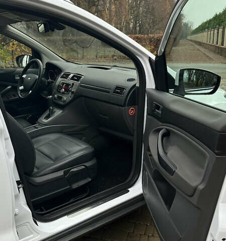 Білий Форд Куга, об'ємом двигуна 2 л та пробігом 174 тис. км за 10500 $, фото 23 на Automoto.ua