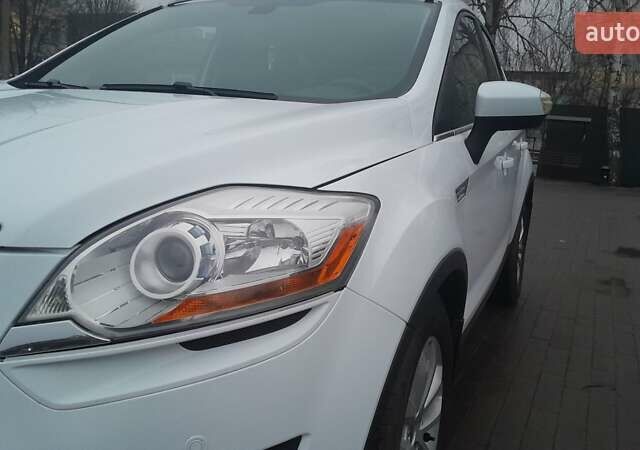 Білий Форд Куга, об'ємом двигуна 2 л та пробігом 235 тис. км за 9700 $, фото 14 на Automoto.ua