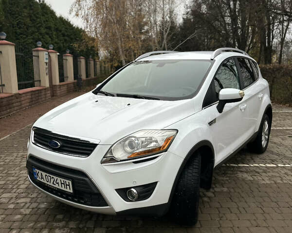 Білий Форд Куга, об'ємом двигуна 2 л та пробігом 174 тис. км за 10500 $, фото 8 на Automoto.ua