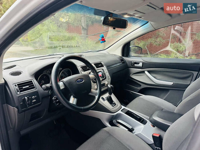Белый Форд Куга, объемом двигателя 2 л и пробегом 117 тыс. км за 12350 $, фото 6 на Automoto.ua