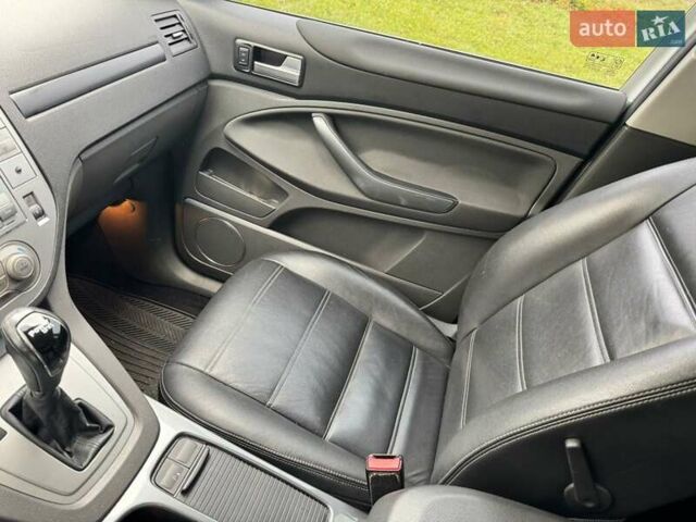 Білий Форд Куга, об'ємом двигуна 2 л та пробігом 195 тис. км за 11300 $, фото 1 на Automoto.ua