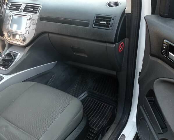 Білий Форд Куга, об'ємом двигуна 2 л та пробігом 270 тис. км за 10200 $, фото 12 на Automoto.ua