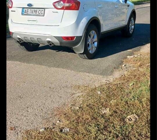 Білий Форд Куга, об'ємом двигуна 2 л та пробігом 112 тис. км за 11500 $, фото 3 на Automoto.ua