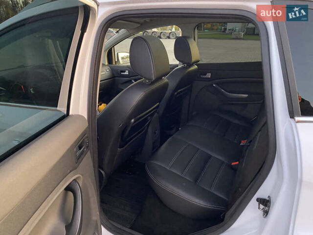 Форд Куга 2011 в Радивилове на Automoto.ua Белый Форд Куга, объемом двигателя 2 л и пробегом 257 тыс. км за 9950 $, фото 40 на Automoto.ua