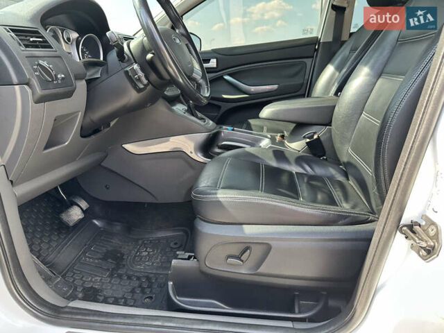Білий Форд Куга, об'ємом двигуна 2 л та пробігом 195 тис. км за 11000 $, фото 9 на Automoto.ua