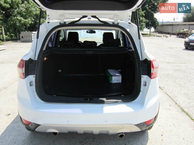 Белый Форд Куга, объемом двигателя 2 л и пробегом 194 тыс. км за 9750 $, фото 20 на Automoto.ua