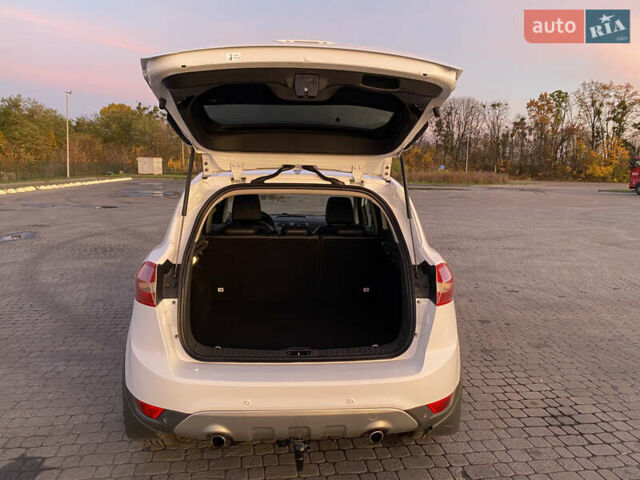 Форд Куга 2011 в Радивилове на Automoto.ua Белый Форд Куга, объемом двигателя 2 л и пробегом 257 тыс. км за 9950 $, фото 45 на Automoto.ua