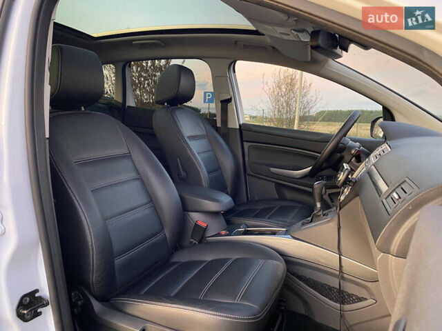 Форд Куга 2011 в Радивилове на Automoto.ua Белый Форд Куга, объемом двигателя 2 л и пробегом 257 тыс. км за 9950 $, фото 31 на Automoto.ua