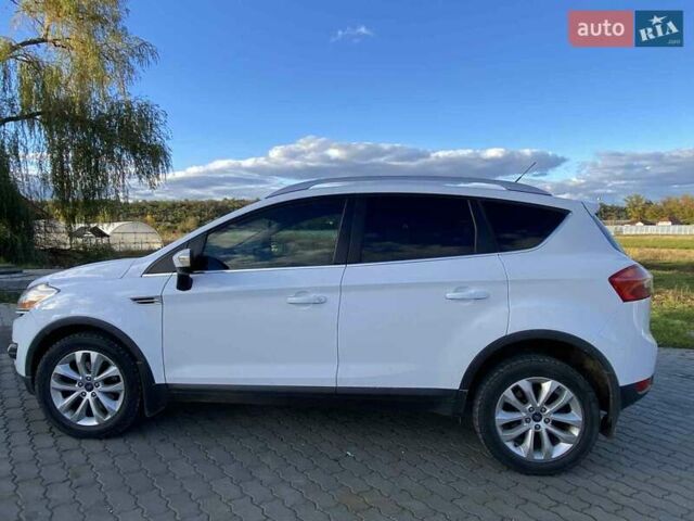 Форд Куга 2011 в Виноградове на Automoto.ua Белый Форд Куга, объемом двигателя 2.52 л и пробегом 208 тыс. км за 10200 $, фото 5 на Automoto.ua