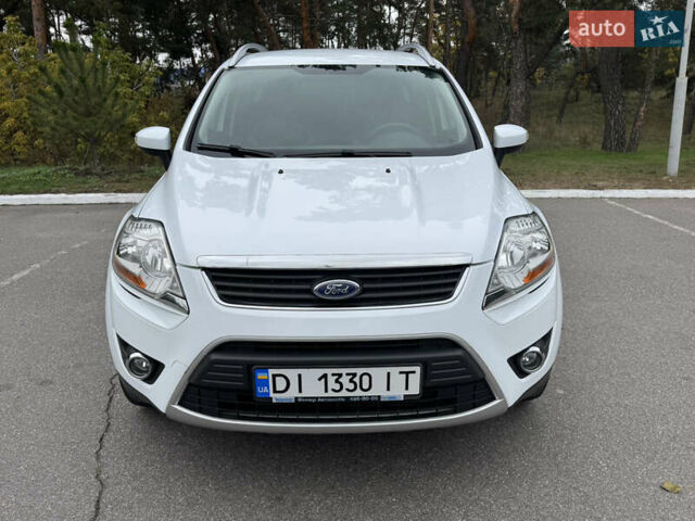 Форд Куга 2011 в Киеве на Automoto.ua Белый Форд Куга, объемом двигателя 2 л и пробегом 230 тыс. км за 9800 $, фото 5 на Automoto.ua