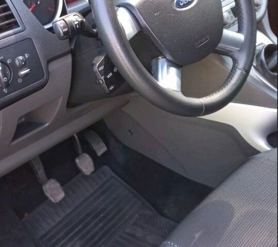 Білий Форд Куга, об'ємом двигуна 2 л та пробігом 112 тис. км за 11500 $, фото 6 на Automoto.ua