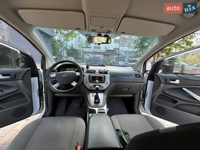 Белый Форд Куга, объемом двигателя 2.52 л и пробегом 183 тыс. км за 9700 $, фото 11 на Automoto.ua