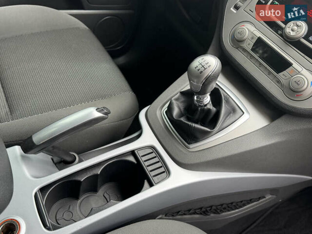 Форд Куга 2011 в Киеве на Automoto.ua Белый Форд Куга, объемом двигателя 2 л и пробегом 230 тыс. км за 9800 $, фото 34 на Automoto.ua