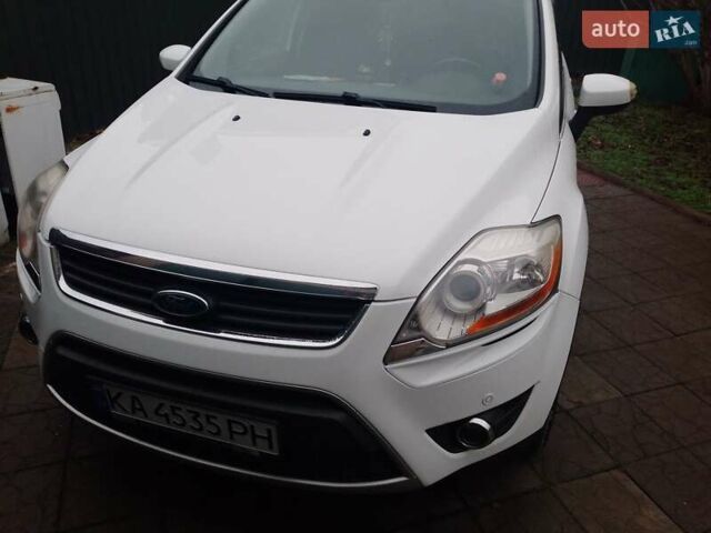 Белый Форд Куга, объемом двигателя 2.5 л и пробегом 205 тыс. км за 10499 $, фото 2 на Automoto.ua