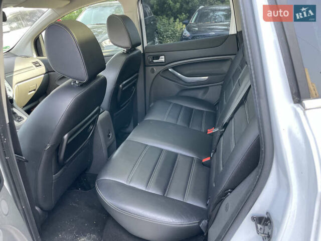 Форд Куга 2011 в Львове на Automoto.ua Белый Форд Куга, объемом двигателя 0 л и пробегом 158 тыс. км за 9300 $, фото 5 на Automoto.ua