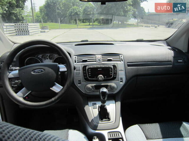 Белый Форд Куга, объемом двигателя 2 л и пробегом 194 тыс. км за 9750 $, фото 31 на Automoto.ua