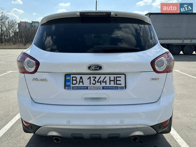 Білий Форд Куга, об'ємом двигуна 2 л та пробігом 195 тис. км за 11000 $, фото 6 на Automoto.ua