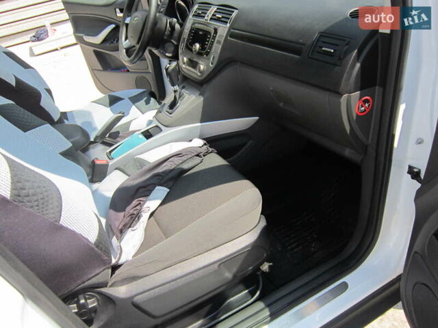 Белый Форд Куга, объемом двигателя 2 л и пробегом 194 тыс. км за 9750 $, фото 27 на Automoto.ua