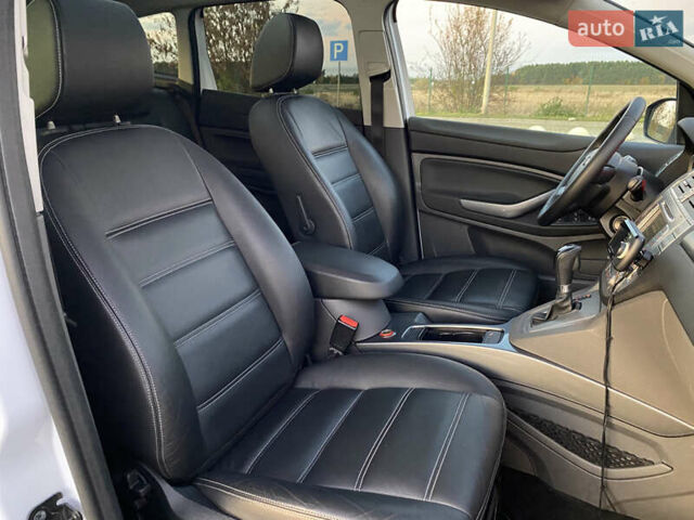 Форд Куга 2011 в Радивилове на Automoto.ua Белый Форд Куга, объемом двигателя 2 л и пробегом 257 тыс. км за 9950 $, фото 32 на Automoto.ua