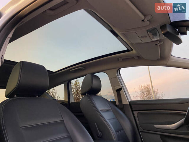 Форд Куга 2011 в Радивилове на Automoto.ua Белый Форд Куга, объемом двигателя 2 л и пробегом 257 тыс. км за 9950 $, фото 37 на Automoto.ua