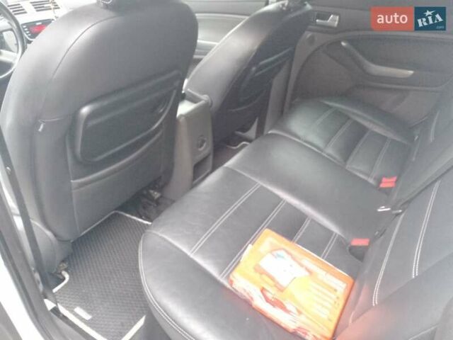 Белый Форд Куга, объемом двигателя 2.5 л и пробегом 205 тыс. км за 10499 $, фото 7 на Automoto.ua