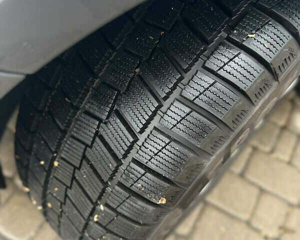 Білий Форд Куга, об'ємом двигуна 2 л та пробігом 174 тис. км за 10500 $, фото 27 на Automoto.ua