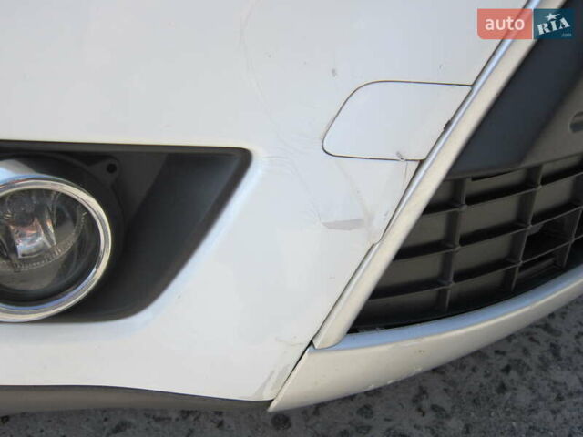 Белый Форд Куга, объемом двигателя 2 л и пробегом 194 тыс. км за 9750 $, фото 40 на Automoto.ua