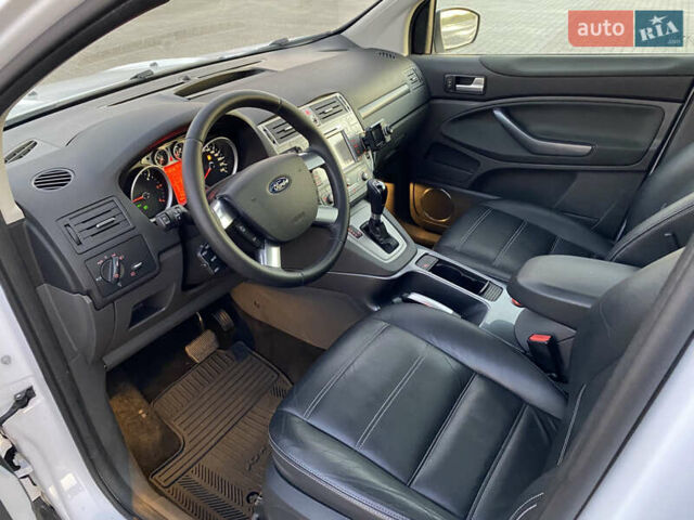 Форд Куга 2011 в Радивилове на Automoto.ua Белый Форд Куга, объемом двигателя 2 л и пробегом 257 тыс. км за 9950 $, фото 21 на Automoto.ua