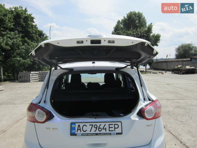 Белый Форд Куга, объемом двигателя 2 л и пробегом 194 тыс. км за 9750 $, фото 18 на Automoto.ua