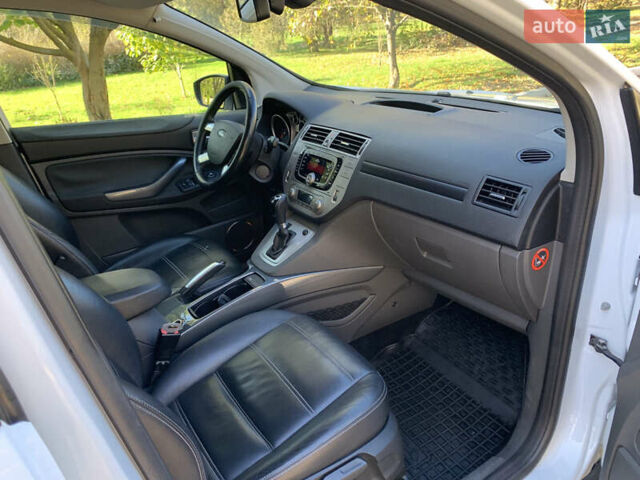 Білий Форд Куга, об'ємом двигуна 2 л та пробігом 200 тис. км за 12500 $, фото 16 на Automoto.ua