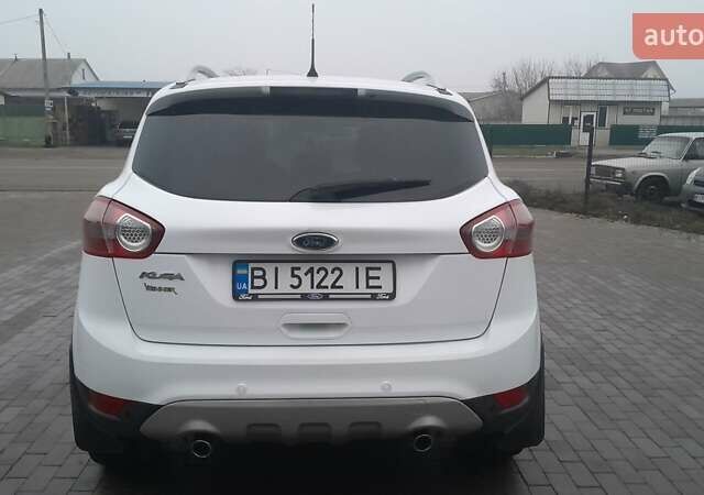 Білий Форд Куга, об'ємом двигуна 2 л та пробігом 235 тис. км за 9700 $, фото 25 на Automoto.ua