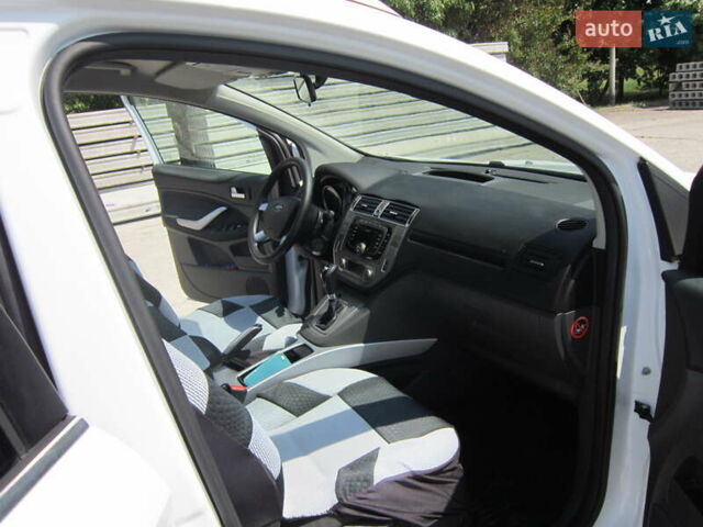 Белый Форд Куга, объемом двигателя 2 л и пробегом 194 тыс. км за 9750 $, фото 26 на Automoto.ua