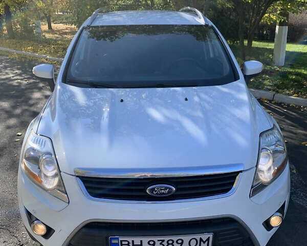 Білий Форд Куга, об'ємом двигуна 2 л та пробігом 200 тис. км за 12500 $, фото 8 на Automoto.ua