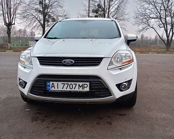 Белый Форд Куга, объемом двигателя 2 л и пробегом 257 тыс. км за 12000 $, фото 10 на Automoto.ua