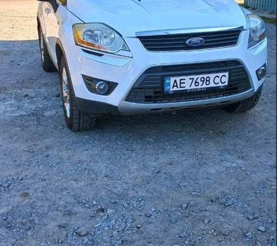 Білий Форд Куга, об'ємом двигуна 2 л та пробігом 112 тис. км за 11500 $, фото 1 на Automoto.ua