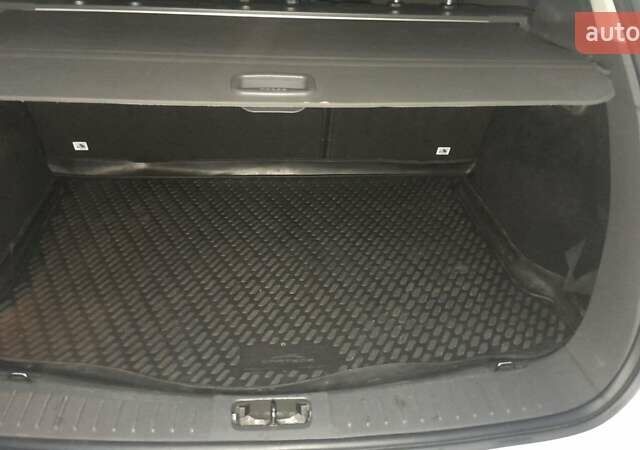 Білий Форд Куга, об'ємом двигуна 2 л та пробігом 235 тис. км за 9700 $, фото 34 на Automoto.ua